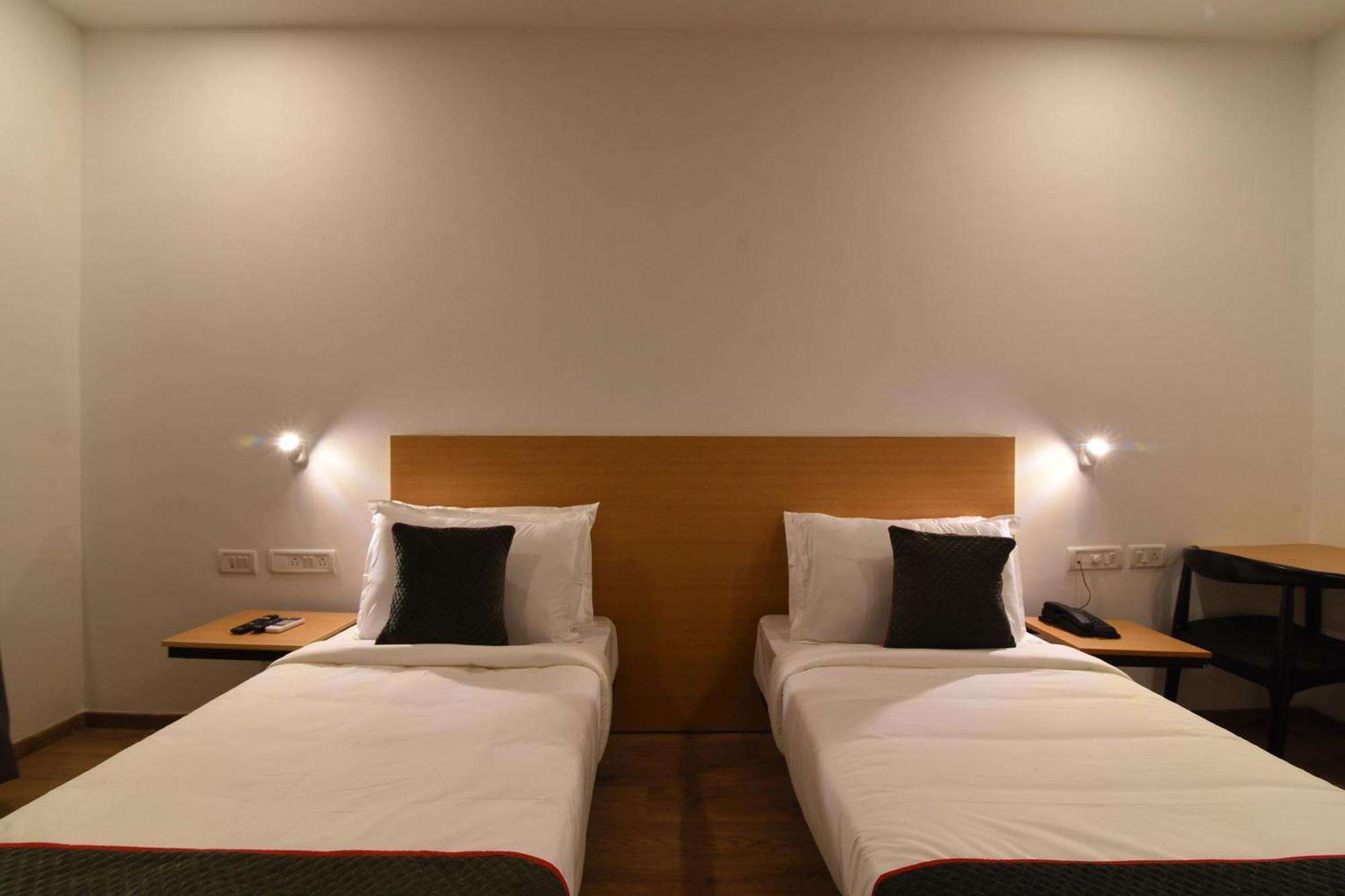Hotel O Ace Бангалор Екстериор снимка